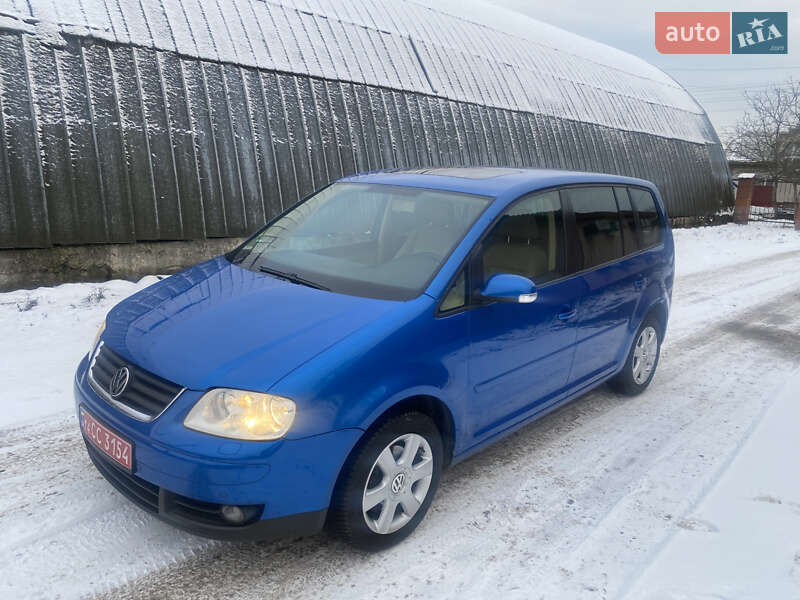 Минивэн Volkswagen Touran 2004 в Ивано-Франковске