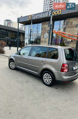 Мінівен Volkswagen Touran 2007 в Києві