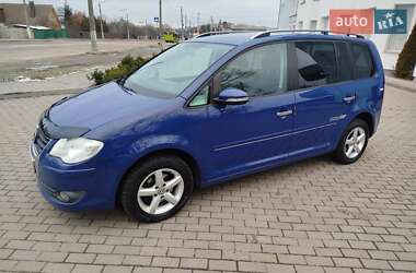 Мінівен Volkswagen Touran 2009 в Житомирі