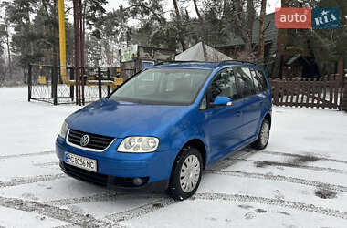 Минивэн Volkswagen Touran 2004 в Коростене