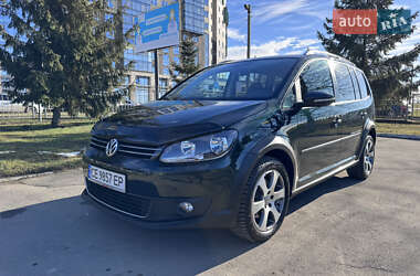 Минивэн Volkswagen Touran 2011 в 