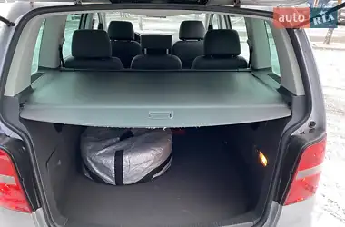 Volkswagen Touran 2003