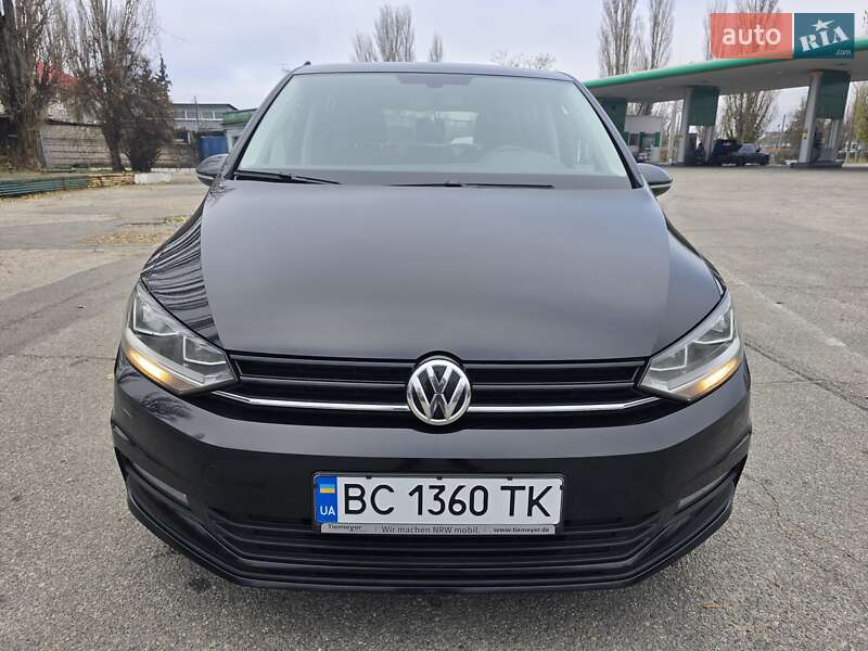 Микровэн Volkswagen Touran 2016 в Запорожье