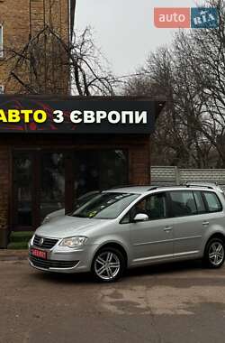 Мінівен Volkswagen Touran 2009 в Чернігові