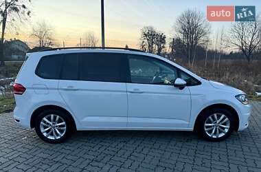 Микровэн Volkswagen Touran 2017 в Стрые