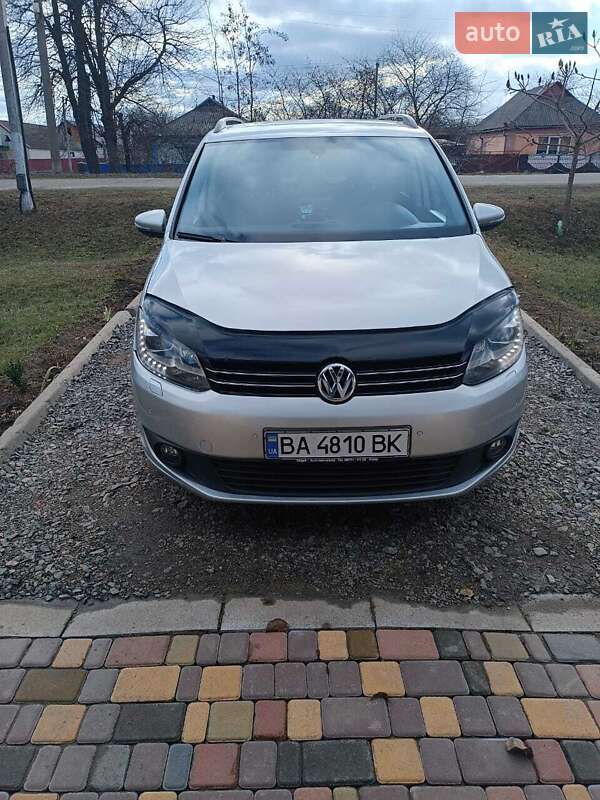 Минивэн Volkswagen Touran 2013 в Новомиргороде