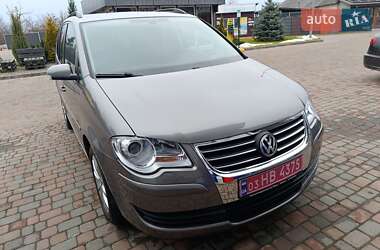 Мінівен Volkswagen Touran 2008 в Сарнах