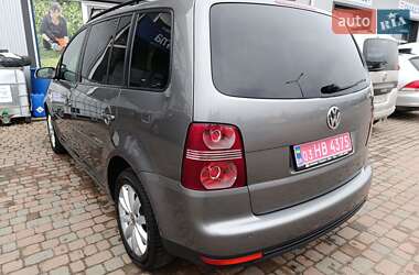 Мінівен Volkswagen Touran 2008 в Сарнах