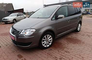 Мінівен Volkswagen Touran 2008 в Сарнах