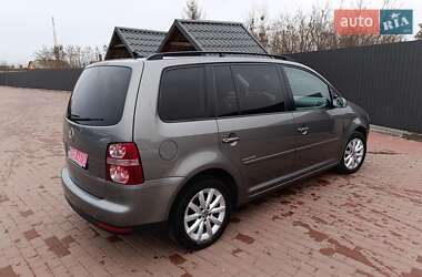 Мінівен Volkswagen Touran 2008 в Сарнах