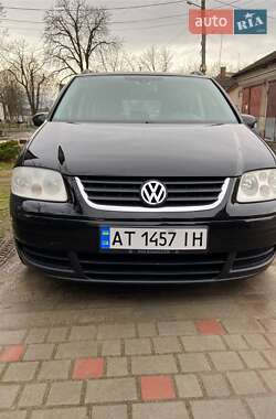 Минивэн Volkswagen Touran 2003 в Рогатине