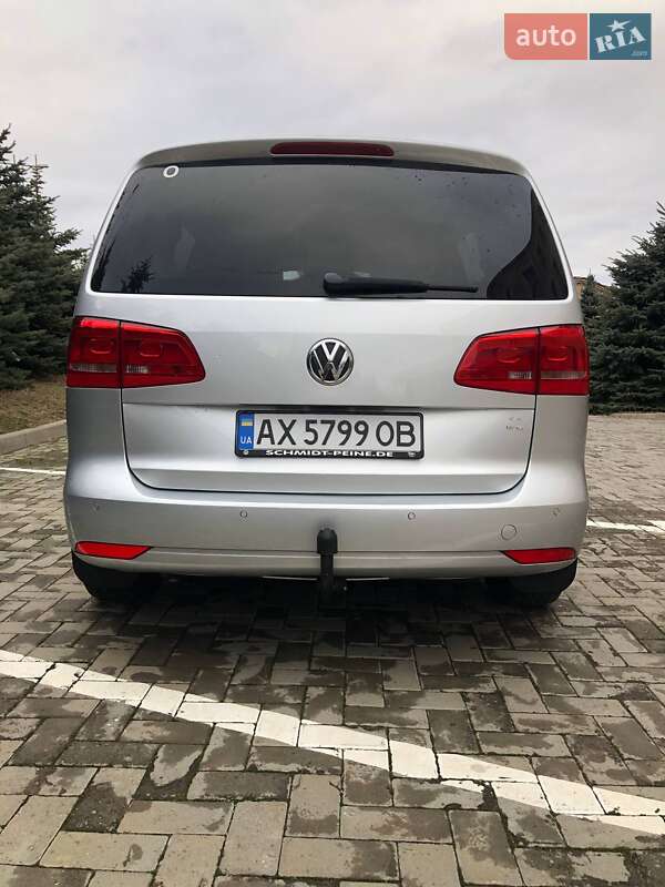 Минивэн Volkswagen Touran 2012 в Харькове фото 4 Минивэн Volkswagen Touran 2012 в Харькове