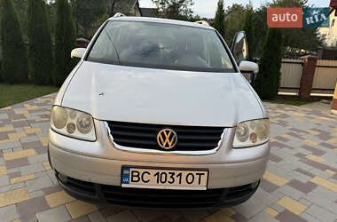 Минивэн Volkswagen Touran 2004 в Новояворовске