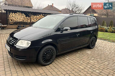 Мінівен Volkswagen Touran 2006 в Мукачевому