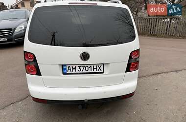 Минивэн Volkswagen Touran 2010 в Житомире