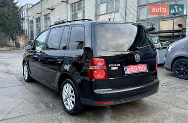 Минивэн Volkswagen Touran 2009 в Ровно