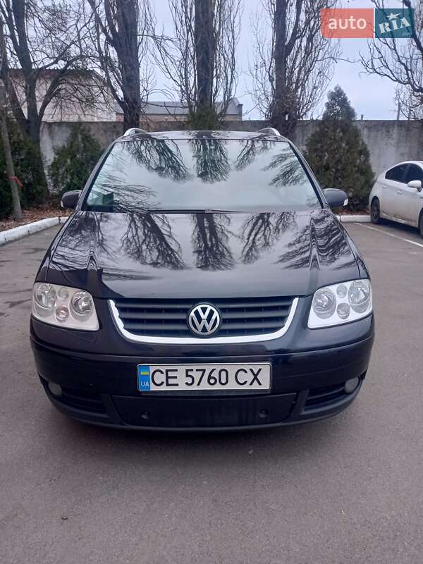 Мінівен Volkswagen Touran 2004 в Києві