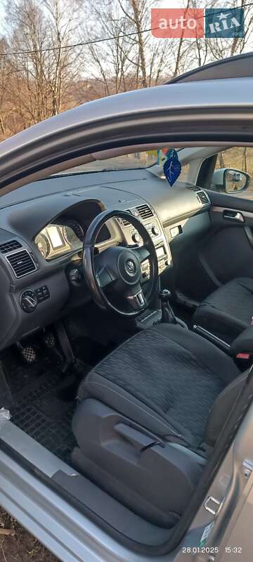 Мінівен Volkswagen Touran 2011 в Кременці