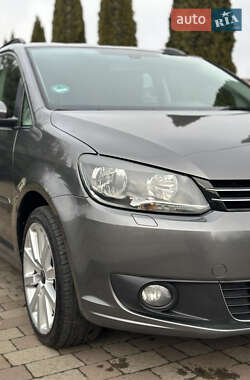 Мінівен Volkswagen Touran 2012 в Сарнах