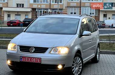 Мінівен Volkswagen Touran 2003 в Чернівцях