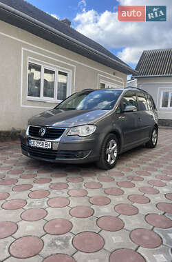 Минивэн Volkswagen Touran 2007 в Черновцах