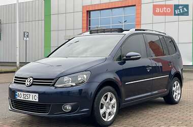 Минивэн Volkswagen Touran 2010 в Виноградове