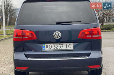 Минивэн Volkswagen Touran 2010 в Виноградове