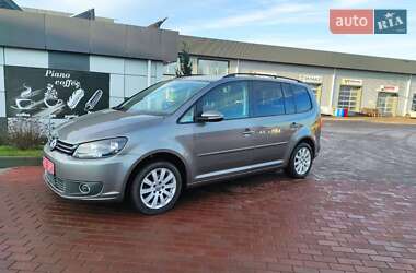 Мінівен Volkswagen Touran 2010 в Сарнах