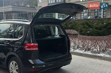 Микровэн Volkswagen Touran 2016 в 