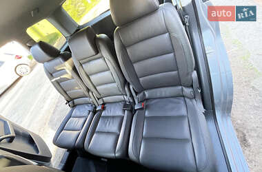 Мінівен Volkswagen Touran 2010 в 