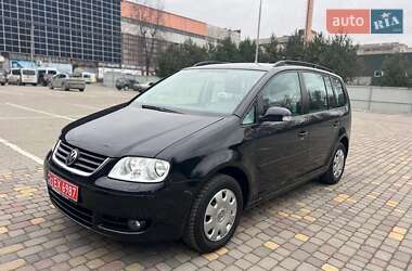 Мінівен Volkswagen Touran 2006 в Луцьку