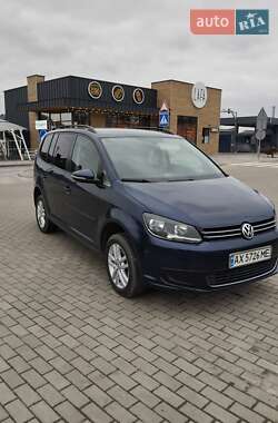 Минивэн Volkswagen Touran 2013 в 