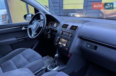 Минивэн Volkswagen Touran 2012 в Стрые