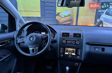 Минивэн Volkswagen Touran 2012 в Стрые