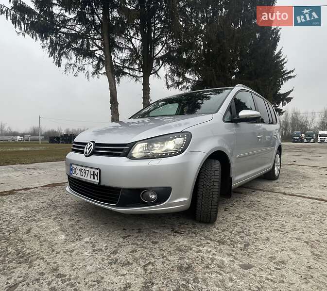 Мінівен Volkswagen Touran 2014 в Львові