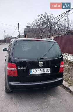 Минивэн Volkswagen Touran 2003 в Хмельнике