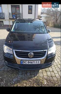 Минивэн Volkswagen Touran 2009 в Львове