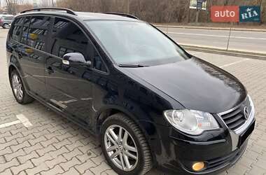 Мінівен Volkswagen Touran 2008 в Хмельницькому