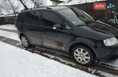 Мінівен Volkswagen Touran 2005 в Вижниці