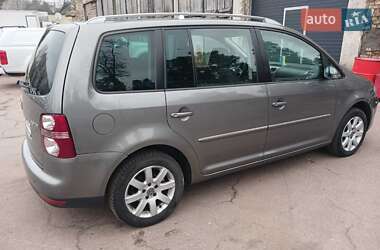 Минивэн Volkswagen Touran 2007 в Киеве