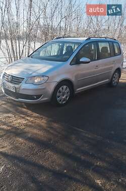 Минивэн Volkswagen Touran 2010 в 