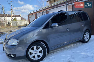 Мінівен Volkswagen Touran 2006 в Одесі