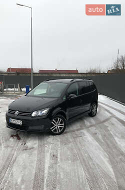 Минивэн Volkswagen Touran 2011 в Сарнах