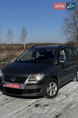 Минивэн Volkswagen Touran 2009 в Чернигове