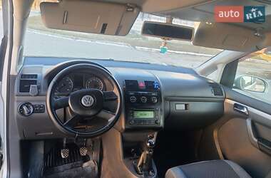 Минивэн Volkswagen Touran 2005 в 