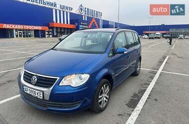 Мінівен Volkswagen Touran 2008 в Запоріжжі