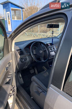 Минивэн Volkswagen Touran 2010 в 