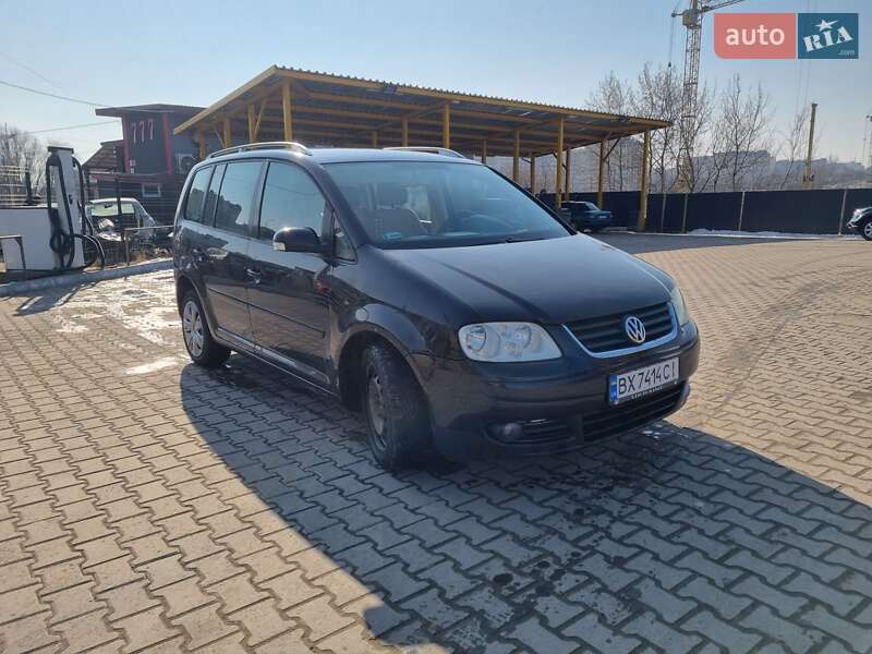 Мінівен Volkswagen Touran 2004 в Хмельницькому