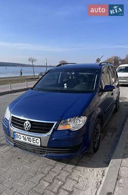 Мінівен Volkswagen Touran 2007 в Тернополі