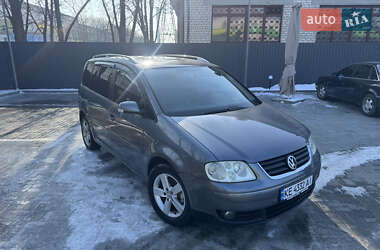 Минивэн Volkswagen Touran 2006 в Новомосковске